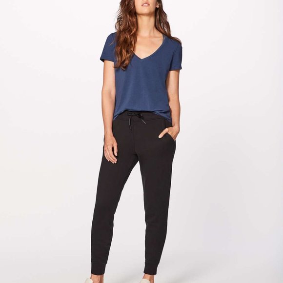 LULULEMON JOGGERS SIZE 4 - Picture 1 of 6